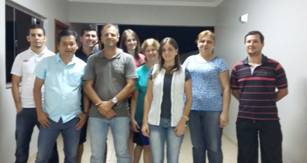 Integrantes da diretoria da Associação de Moradores do Loteamento Parque dos Ipês - Divulgação