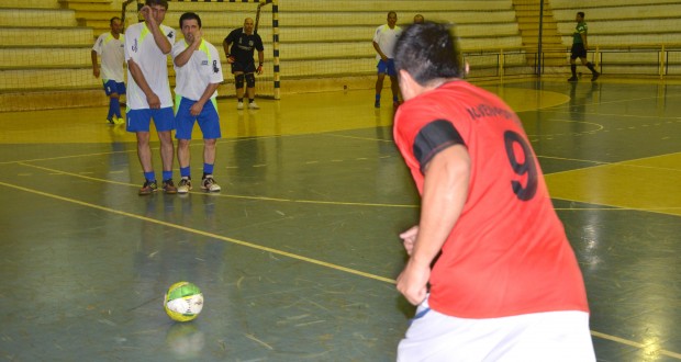 Jogos da primeira rodada aconteceu no Ginásio de Esportes e teve muitos gols - Valdir Silva