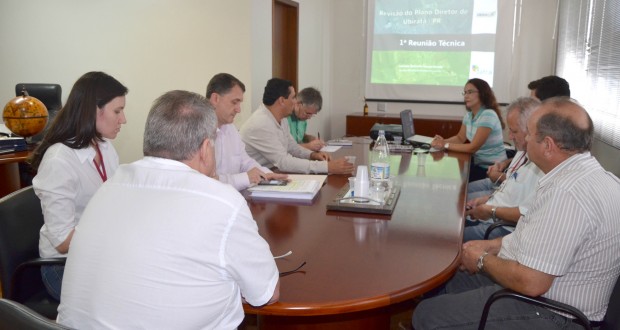 Reunião técnica sobre a revisão do Plano Diretor de Ubiratã - Valdir Silva