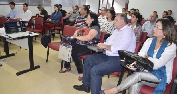 O encontro contou com a presença da equipe técnica, composta por integrantes da administração municipal e representantes de segmentos da sociedade - Valdir Silva