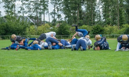 Men playing footbal