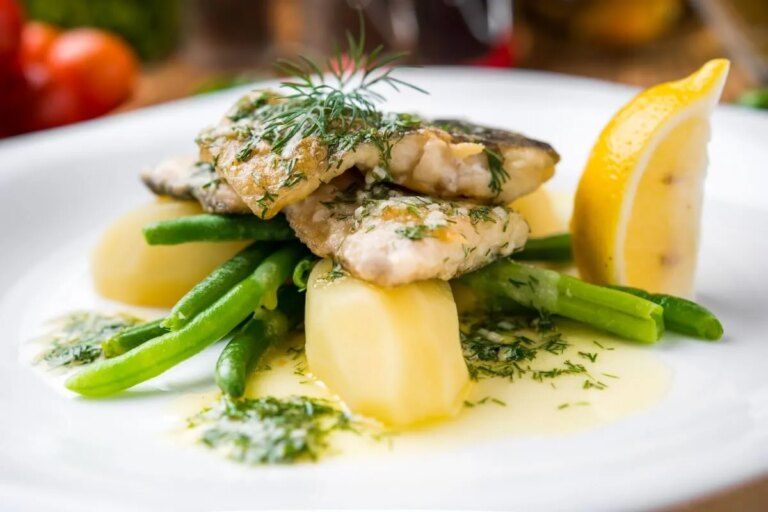 Almoço proteico: 5 receitas leves com proteínas magras