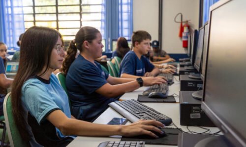 Aprova Paraná Universidades abre nesta quinta as inscrições para os classificados