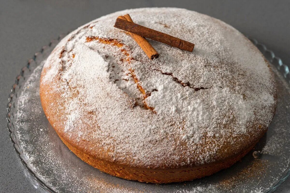 Bolos caseiros: 5 receitas irresistíveis para o café da tarde