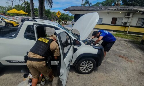 Carro furtado em São Paulo em 2023 é achado no litoral do Paraná
