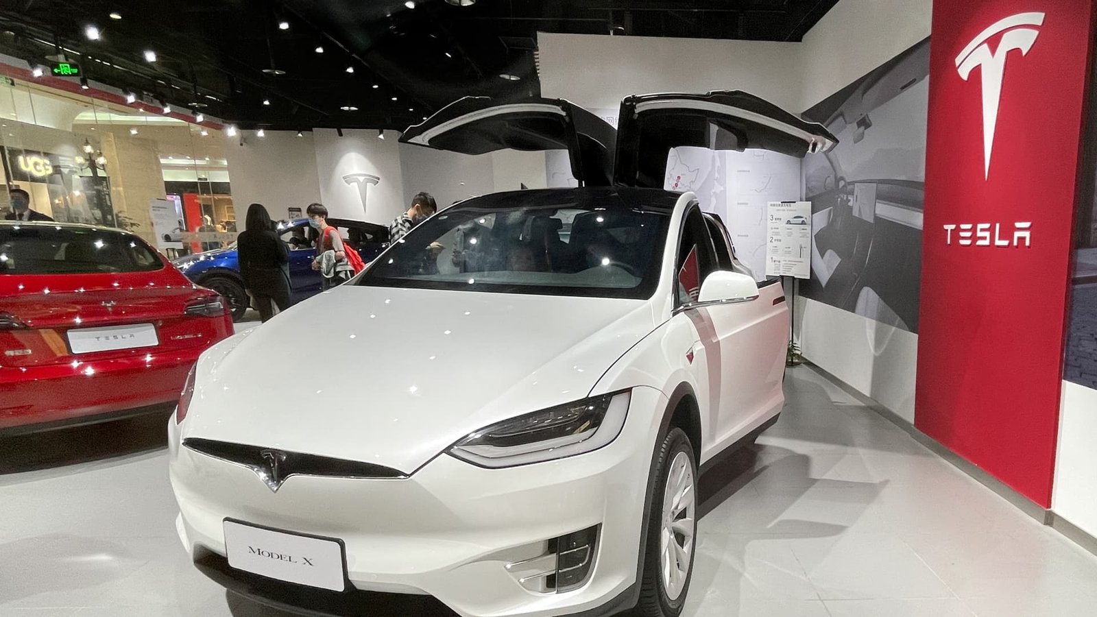 Elon Musk says Tesla ending Models S and X production