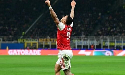 Gabriel Jesus, do Arsenal, comemora gol contra a Inter de Milãpo, pela Liga dos Campeões