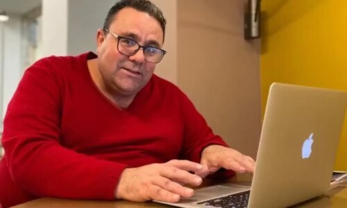 Justiça condena assassinos do jornalista Cris Freitas em Curitiba