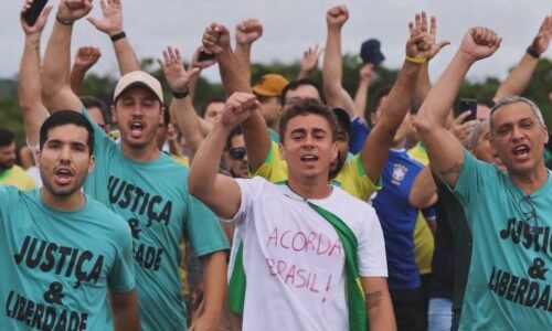 Nikolas e Flávio fazem barulho, mas não são eles que riem por último