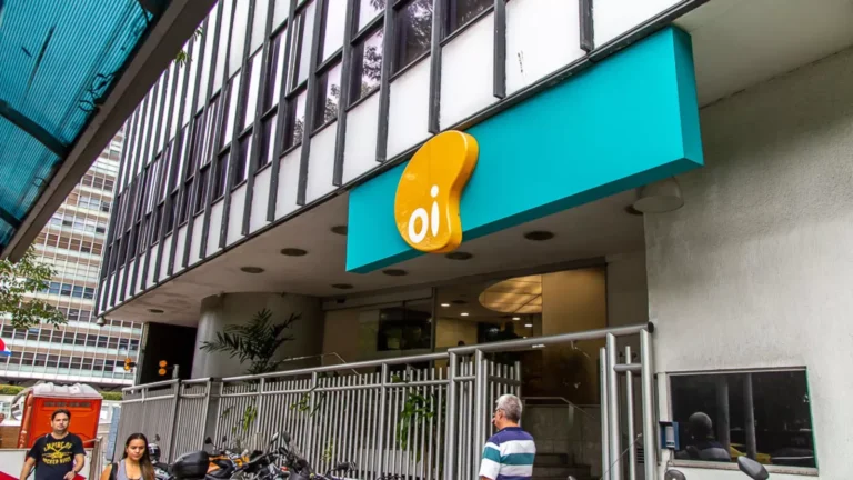 Oi tem duas interessadas na gestão e venda da carteira de imóveis
