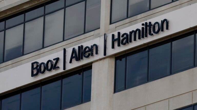 Treasury cancels Booz Allen contracts after employee leaked