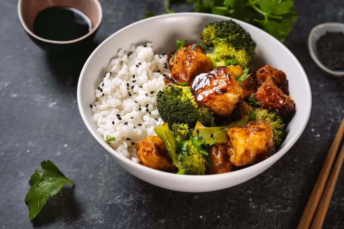 5 receitas práticas e ricas em proteína vegetal para o jantar