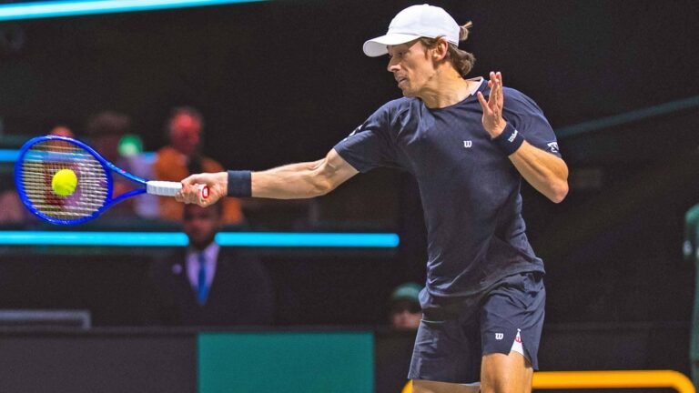 Alex de Minaur downs Botic van de Zandschulp in Rotterdam | ATP Tour