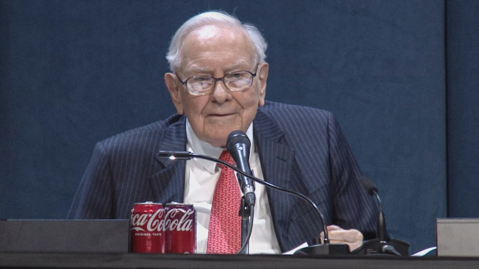 American Express challenges Apple for top slot in Berkshire portfolio