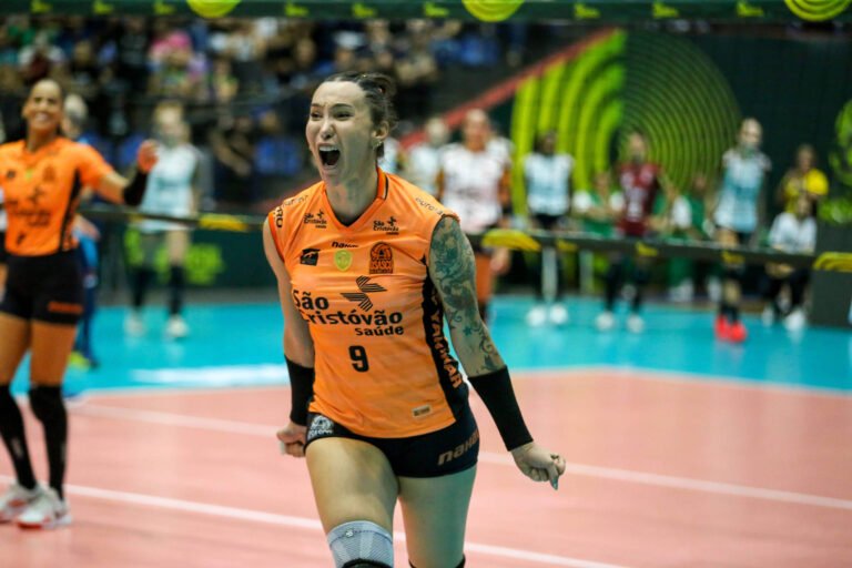 Após vitória na Justiça, Tifanny leva o Osasco à decisão - 27/02/2026 - Esporte