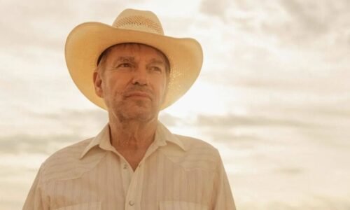 Billy Bob Thornton afirma que as séries de Taylor Sheridan não ganham prêmios por causa de posicionamentos políticos: "Eles presumem que ele seja de direita" - Notícias de séries