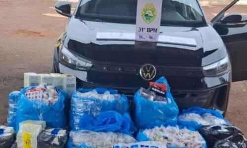 Carro com R$ 90 mil em produtos de descaminho é flagrado pela PM durante patrulhamento