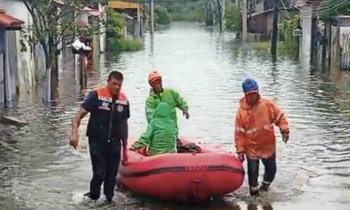 Chuva: litoral paulista em alerta vermelho até sexta (27) - 23/02/2026 - Cotidiano