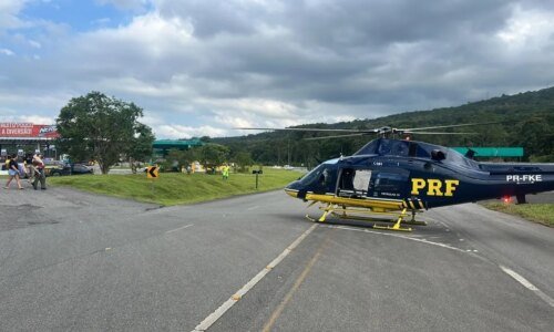 Criança com câncer a caminho de Curitiba é socorrida por helicóptero