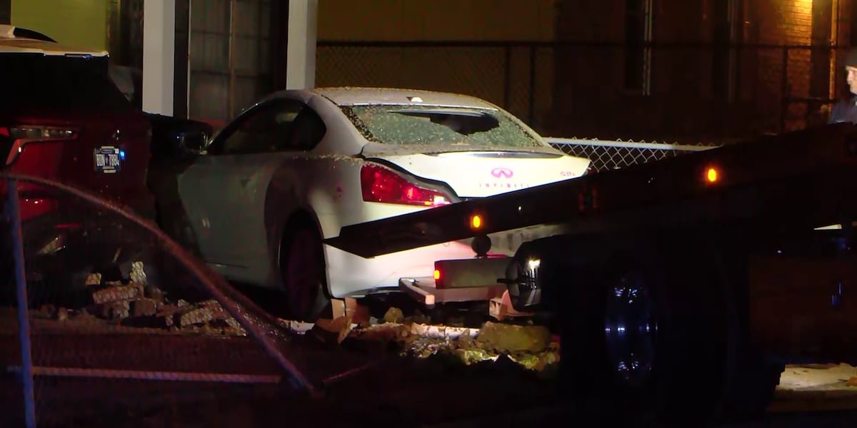 Driver tears through fence in Frayser neighborhood; task force officers on scene