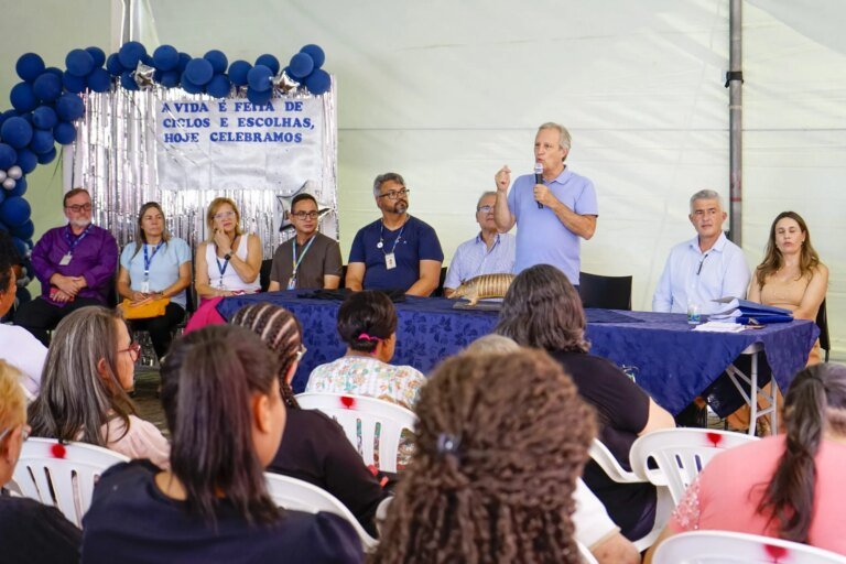 Famílias se preparam para mudança no Residencial Theo Aterino em Curitiba