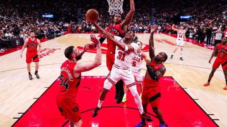 Fantasy basketball picks, DFS and betting tips for Saturday's NBA games