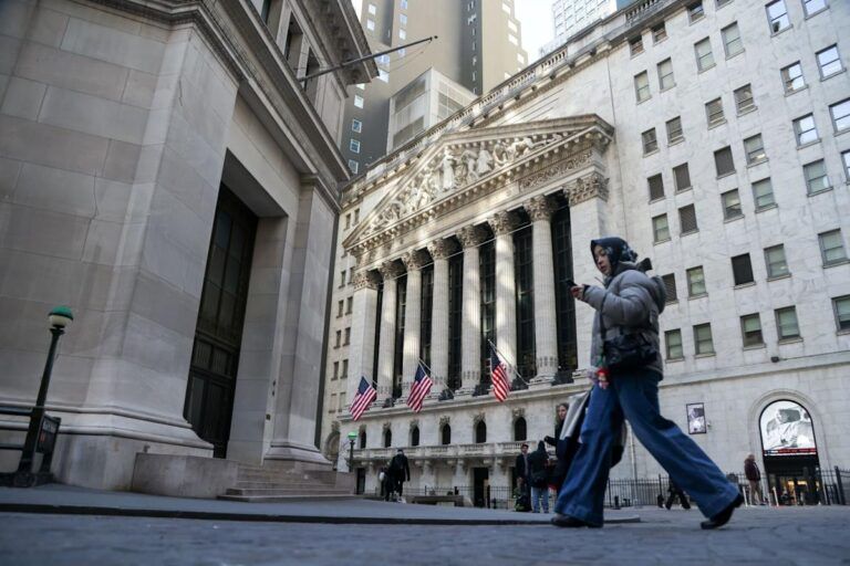 Hair Loss Biopharma Firm Veradermics Raises $256 Million in IPO
