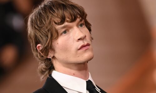 Heated Rivalry's Connor Storrie to Host SNL [DETAILS]