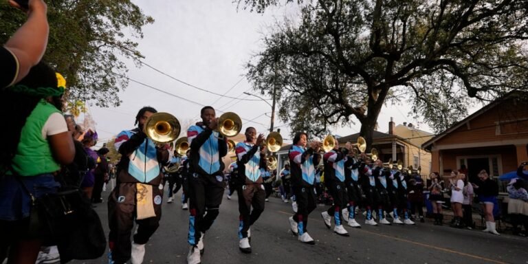How will the weather be for Mardi Gras in New Orleans?