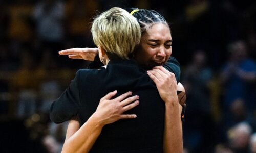 Iowa women's basketball vs Illinois prediction, 3 things to watch