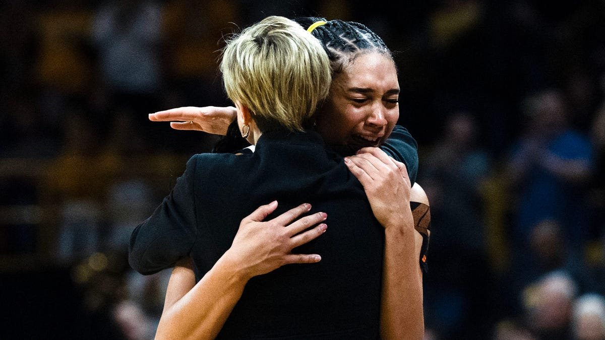 Iowa women's basketball vs Illinois prediction, 3 things to watch