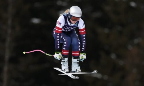 Lindsey Vonn, on a torn ACL, completes training run ahead of Olympic downhill