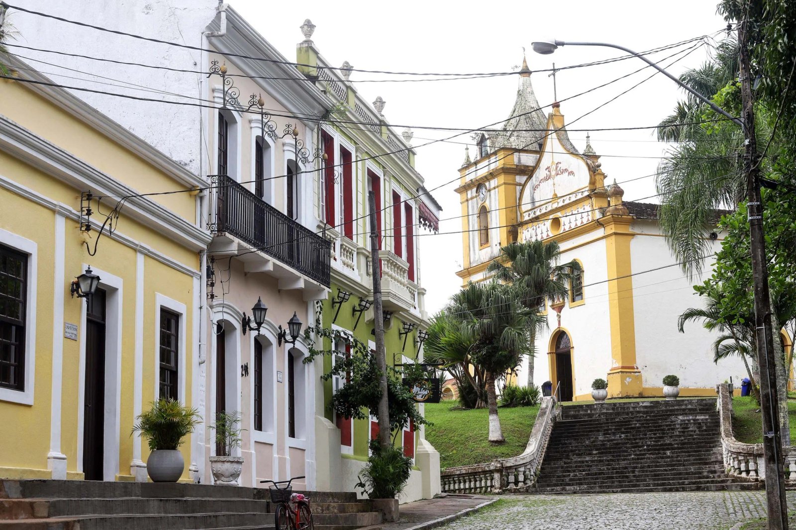 Litoral paranaense ferve com temperaturas acima de 38°C