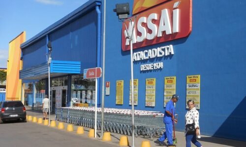 Lucro do Assaí despenca no 4º trimestre, impactado por baixa contábil | Empresas