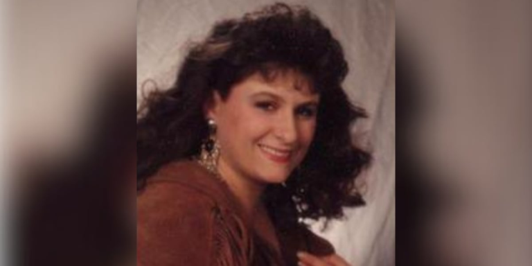 Mom of 3 who vanished 24 years ago while Christmas shopping found ‘alive and well,’ authorities say