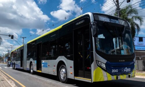 Ponta Grossa renova frota com ônibus "Super Articulados" de 23 metros