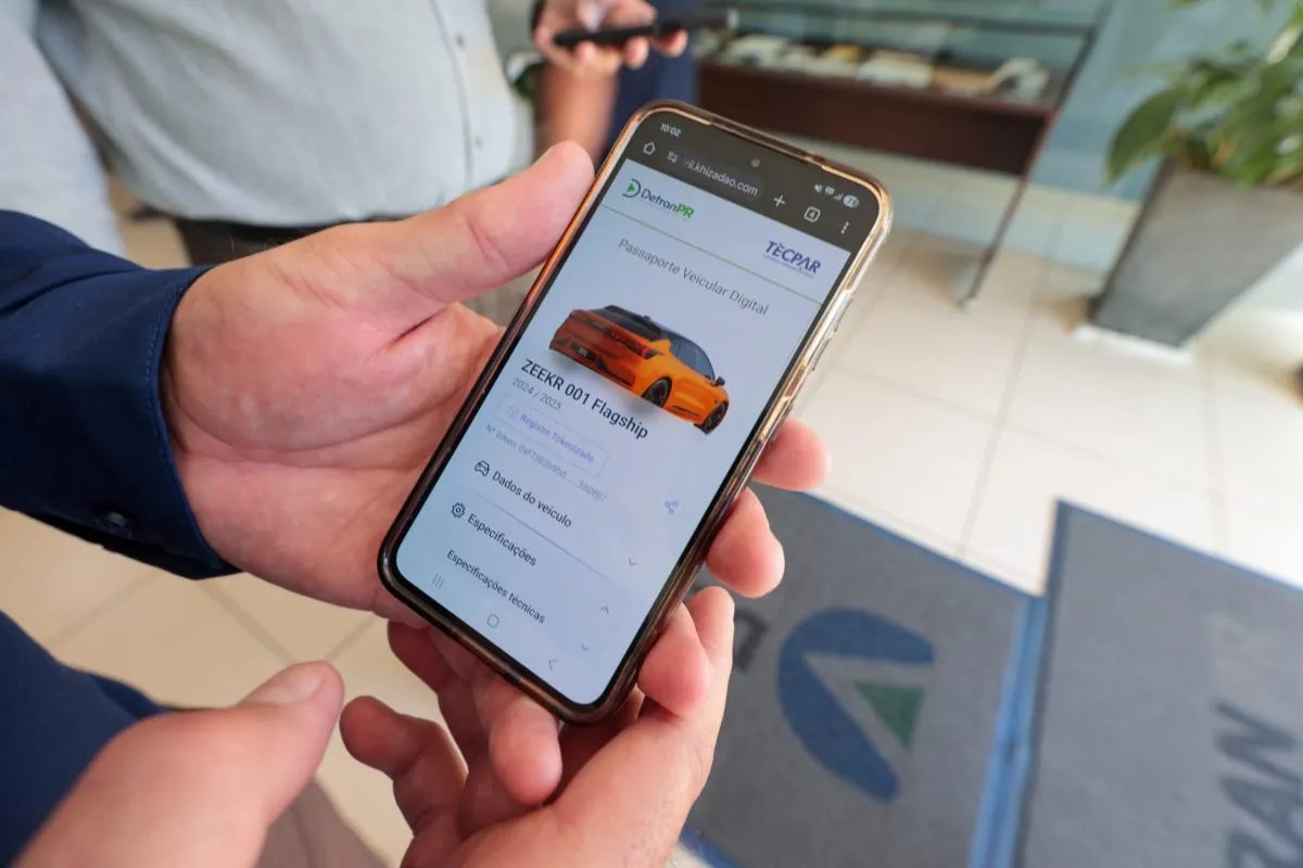 Projeto gratuito cria identidade digital para veículos do Paraná