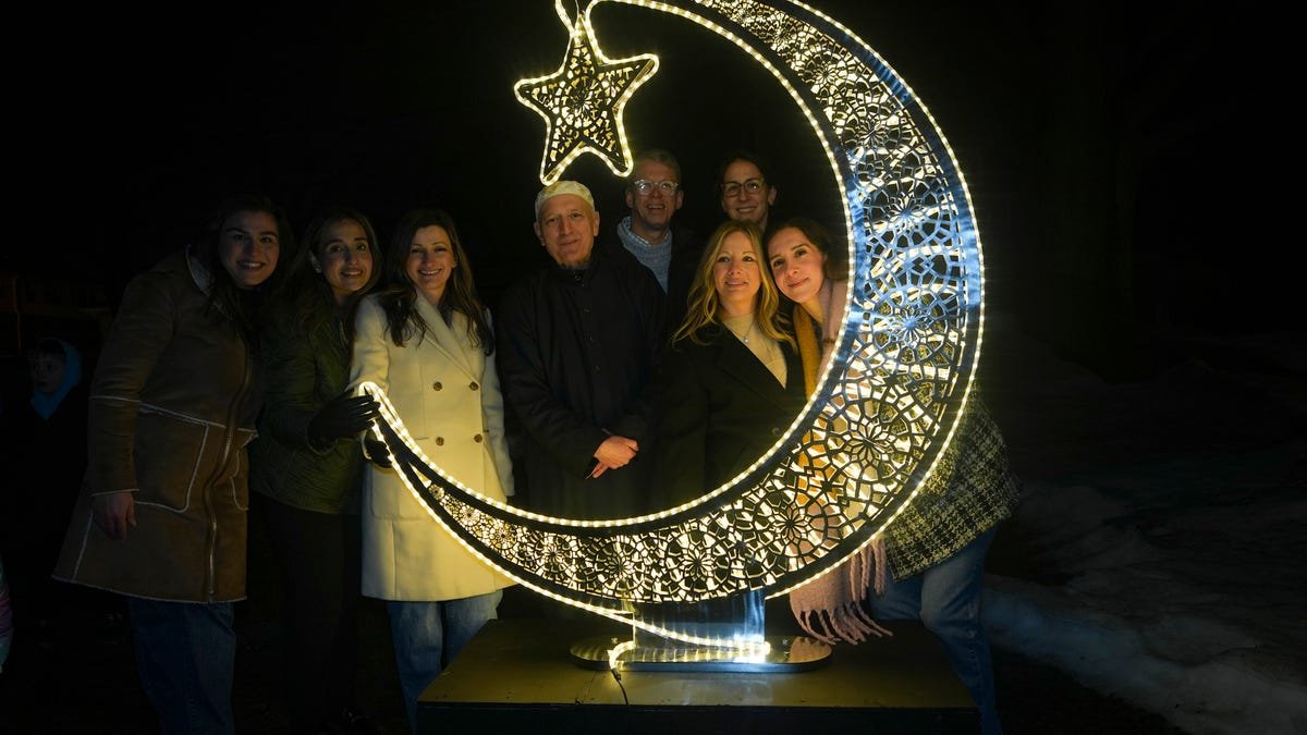Ramadan 2026 suhoor festivals in Ohio. See where in Cleveland, Columbus