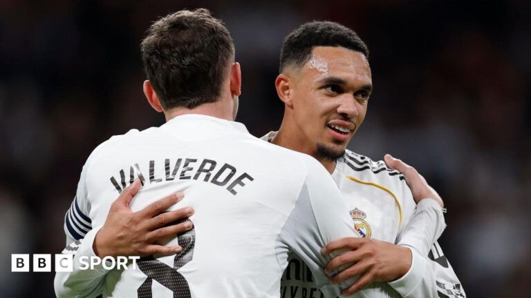 Alvaro Arbeloa gesticulates on the sideline
