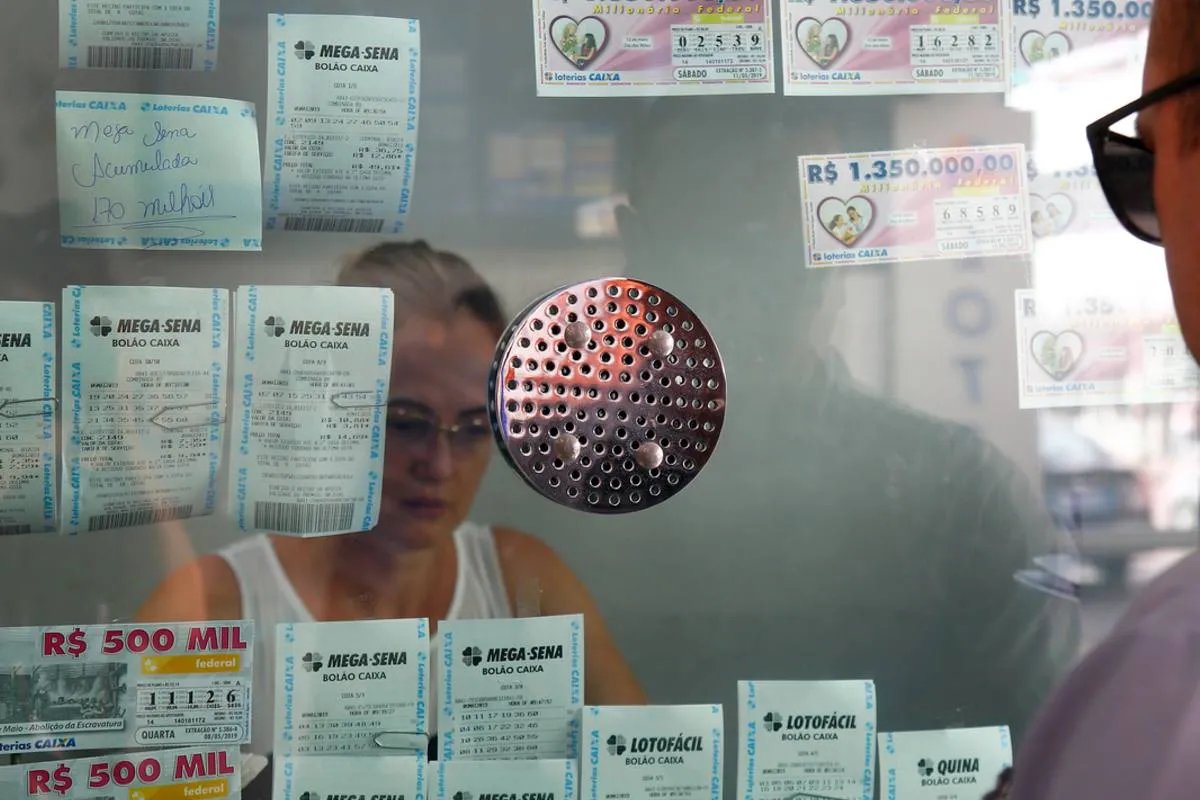 Resultado Mega Sena 2975: veja números deste sábado