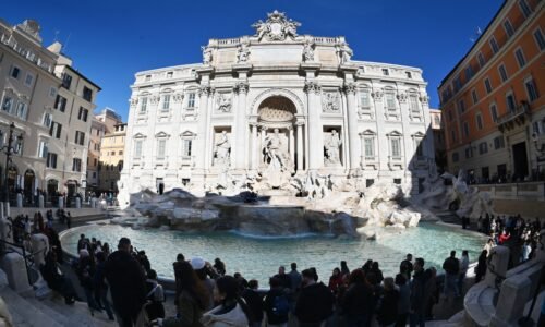 Roma começa a cobrar turistas pelo acesso à Fontana di Trevi