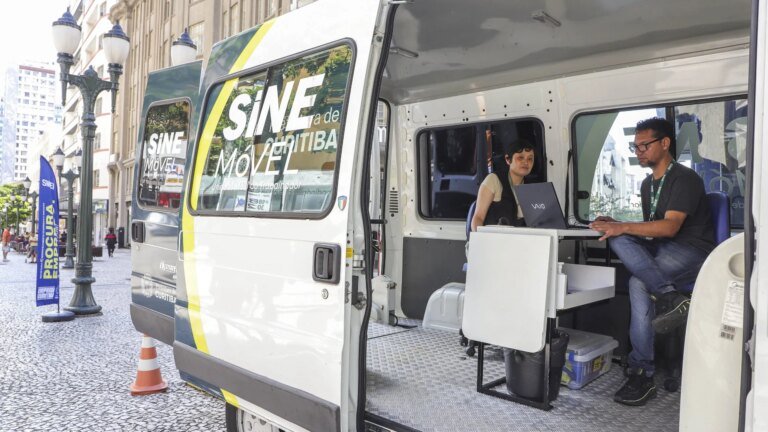 Sine Móvel atende em três locais de Curitiba nesta segunda-feira