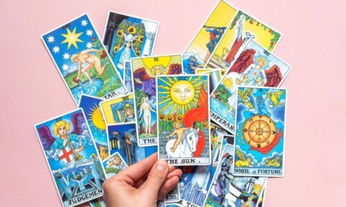 Tarot semanal: previsão para os signos de 16 a 22 de fevereiro de 2026