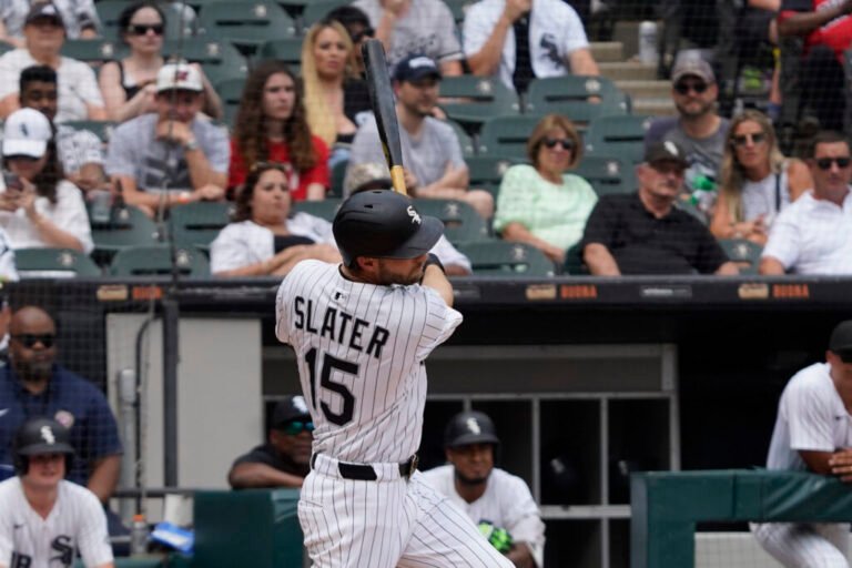 Tigers To Sign Austin Slater