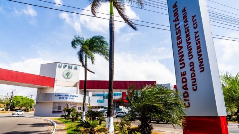 UFMA abre 32 vagas para professor substituto