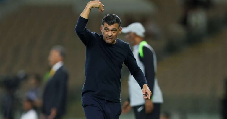 Vargas denies Conceicao's side with dramatic late leveller