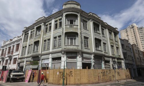 reforma prevê reabertura em 2027