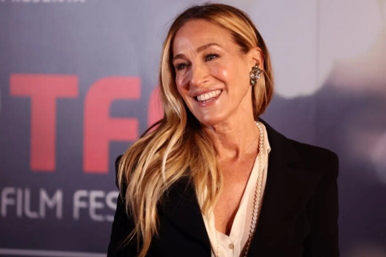 5 dicas de skincare coreano que Carrie Bradshaw usaria após os 40 anos