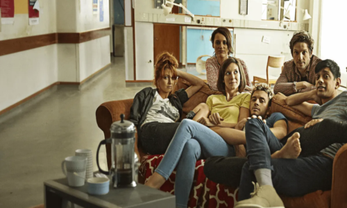 5 séries curtinhas para maratonar em março de 2026 
