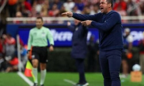 André Jardine conta com boa fase dos brasileiros para seguir na Concachampions